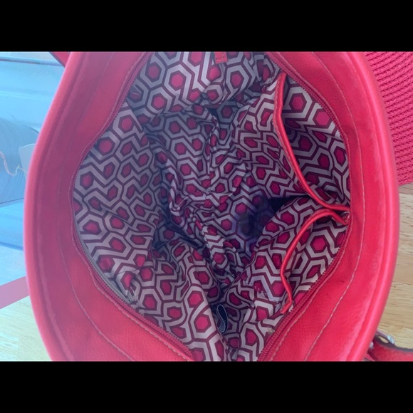 Nine West purse! Great color! - Picture 2 of 8